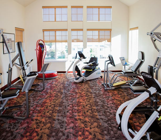 The fitness center at Meadowlark Estates